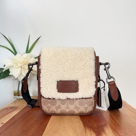 NWT Coach Lucas Crossbody Bag In Signature‎ Canvas - Picture 1 of 6